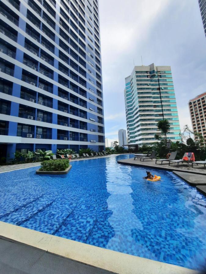Stylish&Comfort Unit With Balcony In Air Makati Makati City Luaran gambar