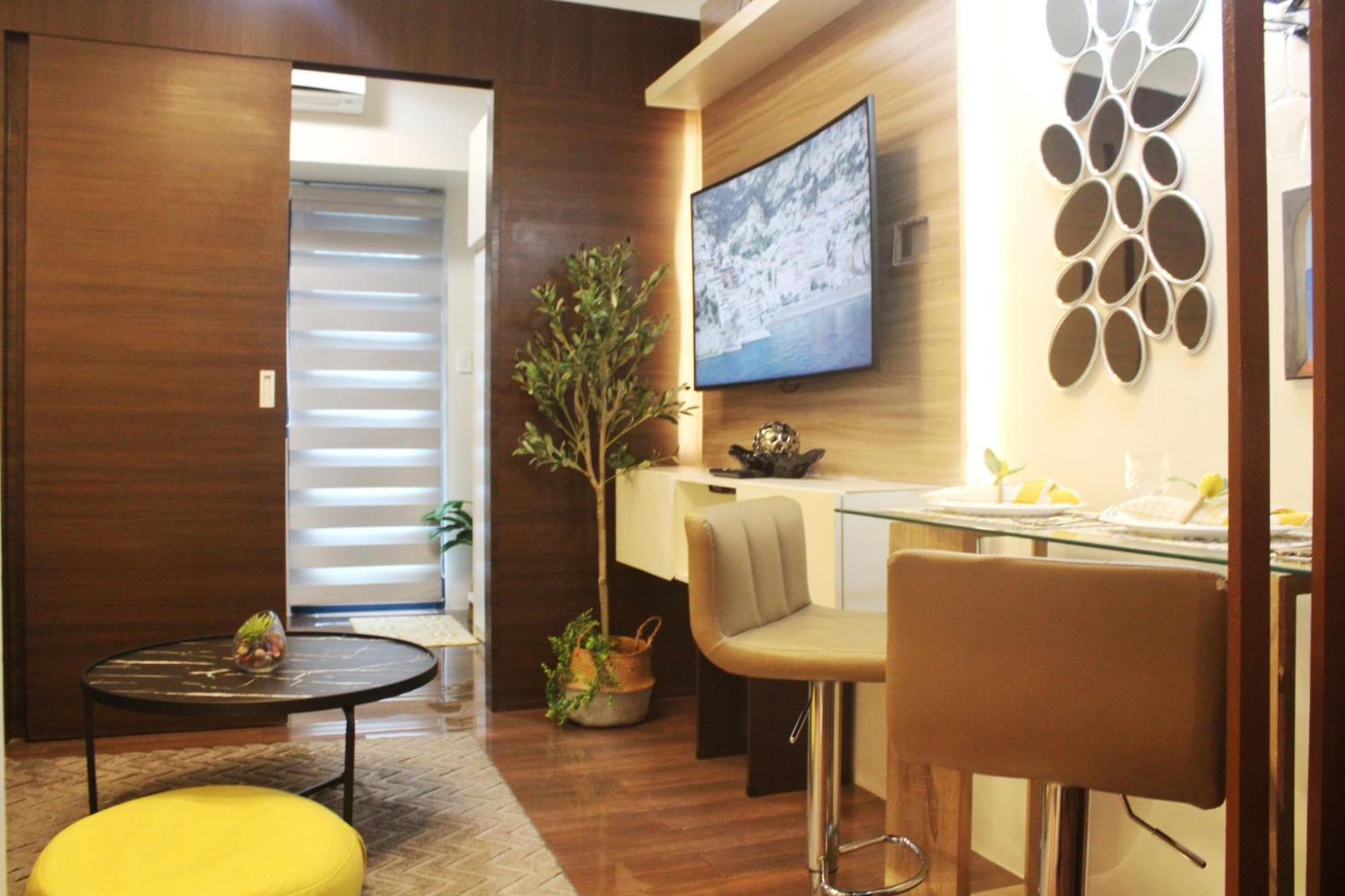 Stylish&Comfort Unit With Balcony In Air Makati Makati City Luaran gambar